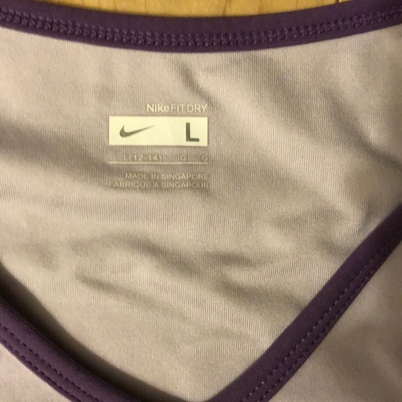 NWOT Nike top - Picture 4 of 5